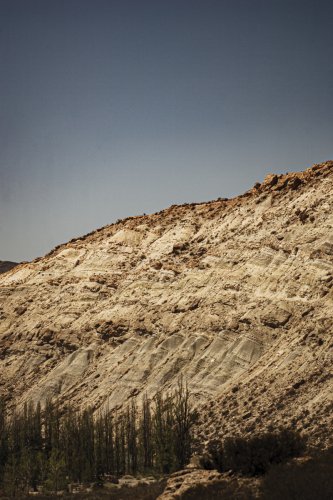 Triassic Wall in perilake of Dam Protrerillos